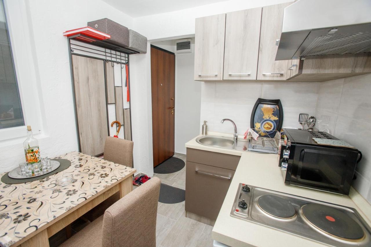 7 Days Premium Apartment Subotica Bagian luar foto